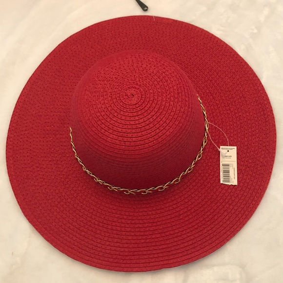 red floppy hat